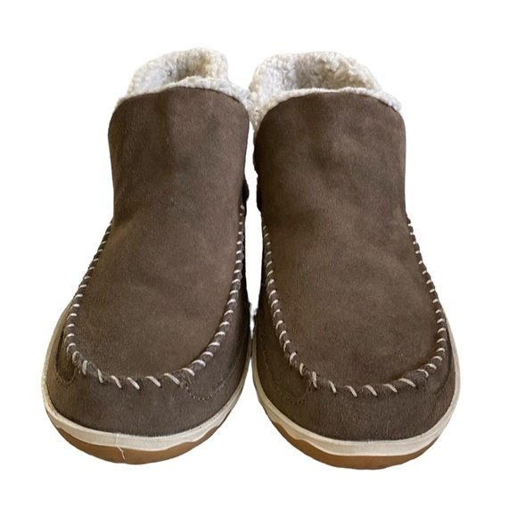 L.L. Bean Slippers Beige Suede Leather Faux Shearling Lined Ankle Boots Size 11M - Picture 1 of 11